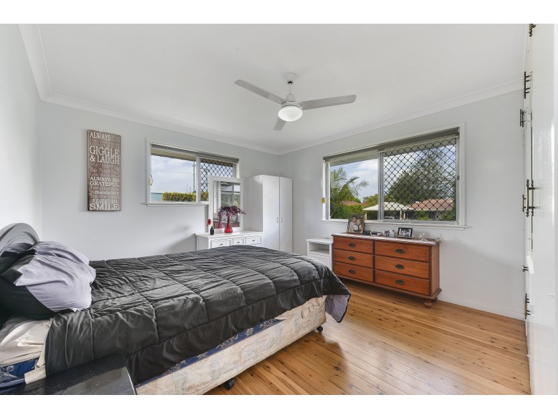 1 Jean Street, Harristown QLD 4350