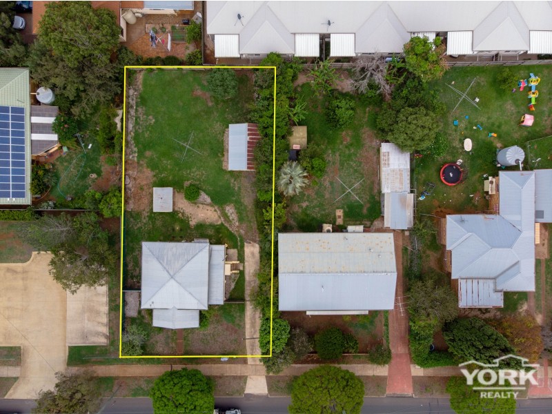 11 Cohoe Street, East Toowoomba QLD 4350