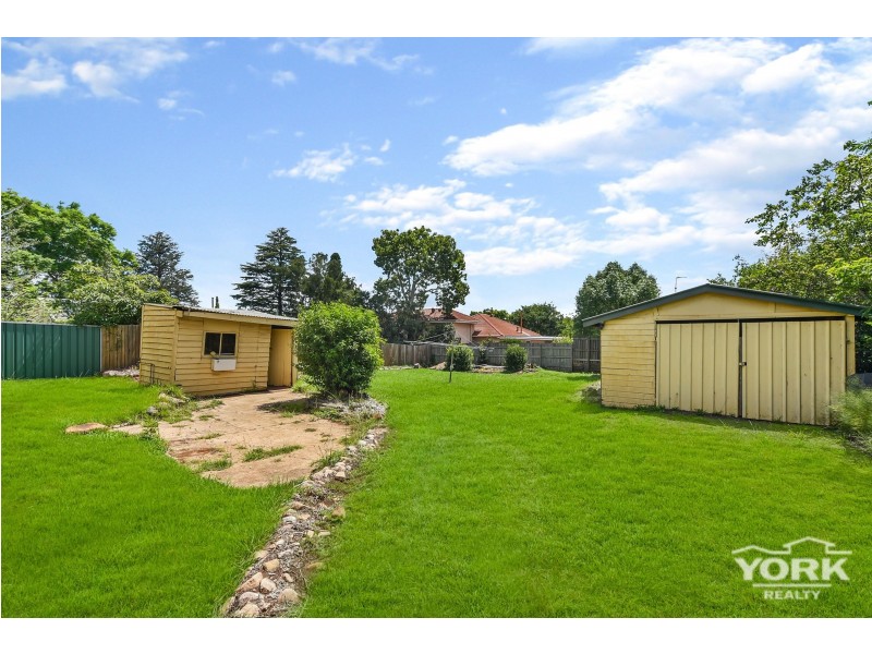 11 Cohoe Street, East Toowoomba QLD 4350