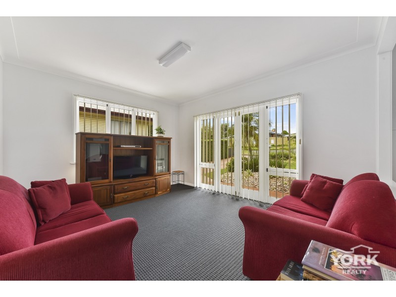 139 Stephen Street, Harristown QLD 4350