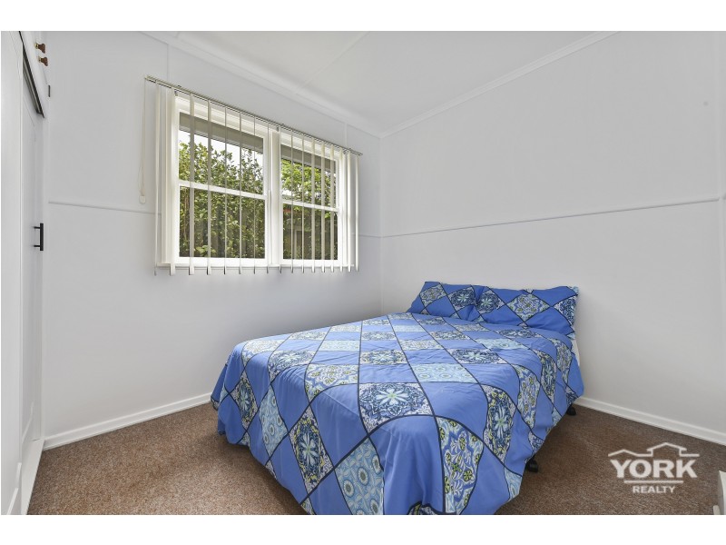 139 Stephen Street, Harristown QLD 4350