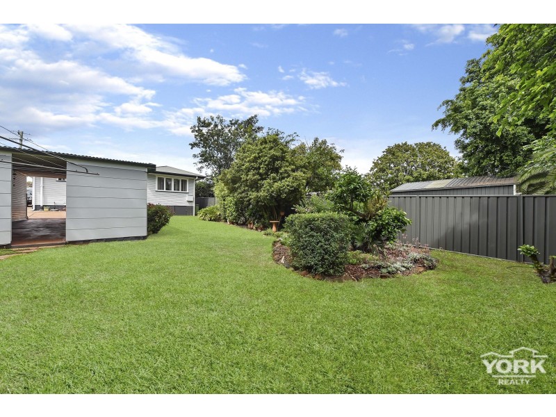 139 Stephen Street, Harristown QLD 4350