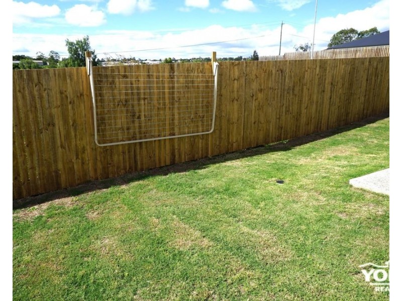 1/18 Diva Lane, Glenvale QLD 4350