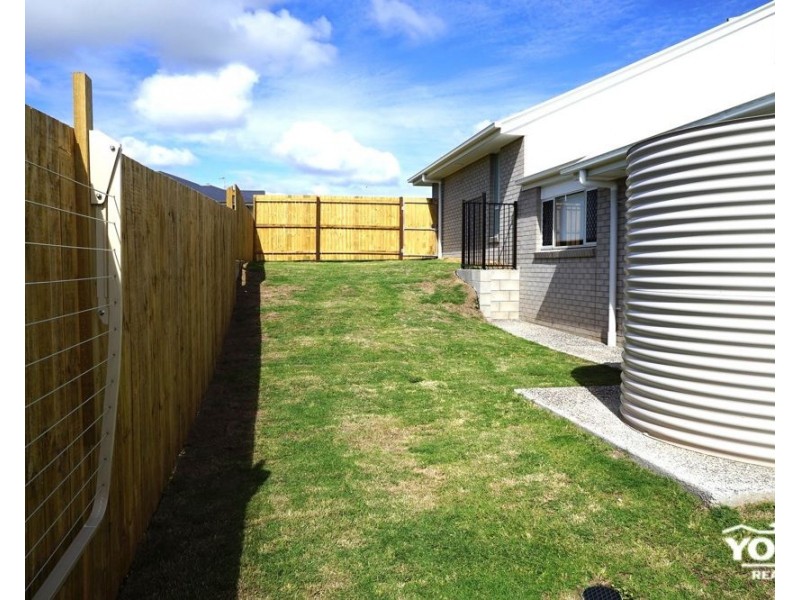 1/18 Diva Lane, Glenvale QLD 4350