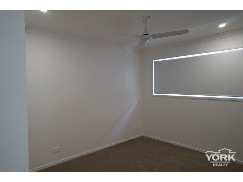 2/18 Diva Lane, Glenvale QLD 4350