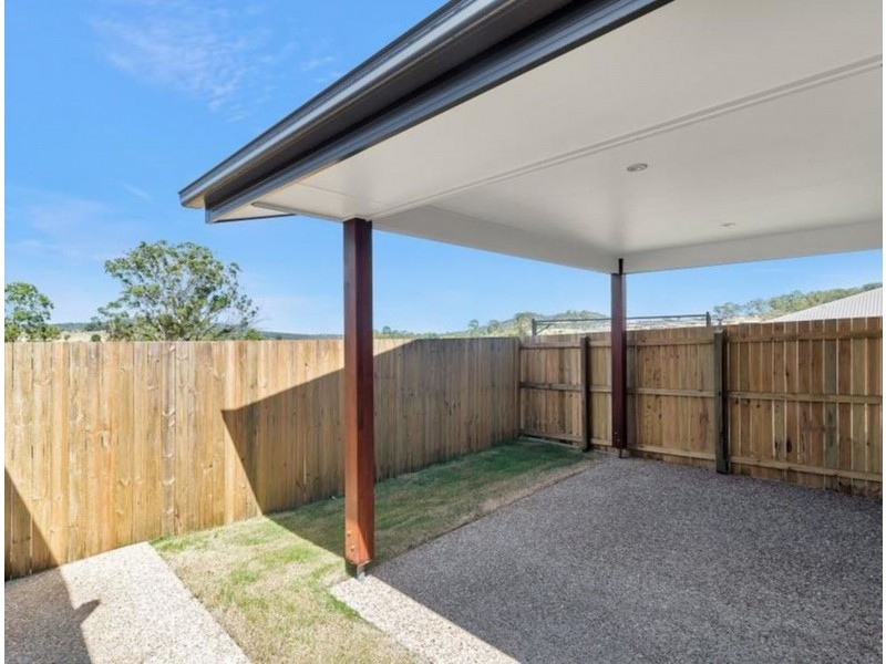 6 Parkview Drive, Glenvale QLD 4350