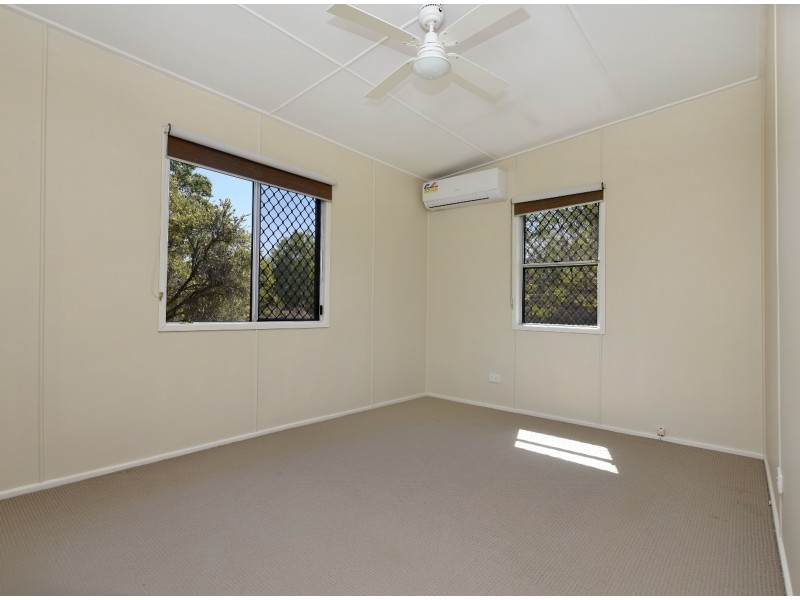 9 Glasgow Street, North Toowoomba QLD 4350