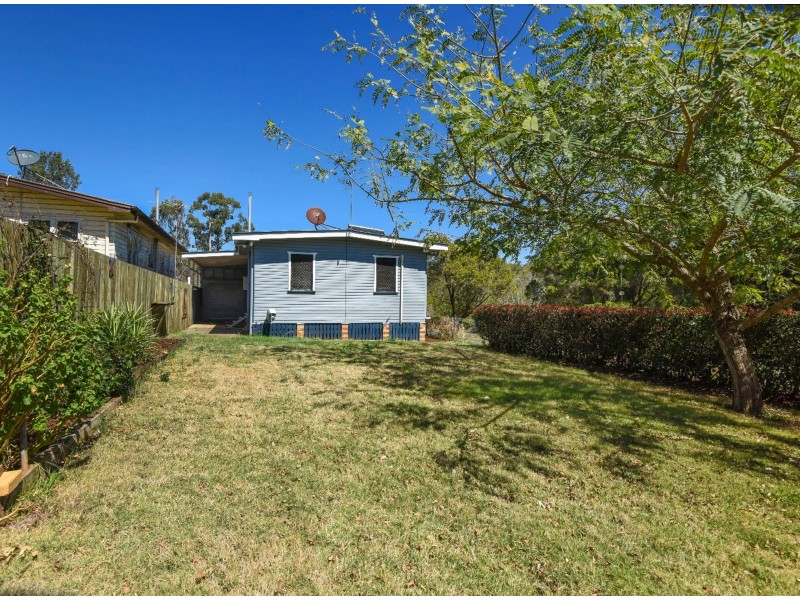 9 Glasgow Street, North Toowoomba QLD 4350