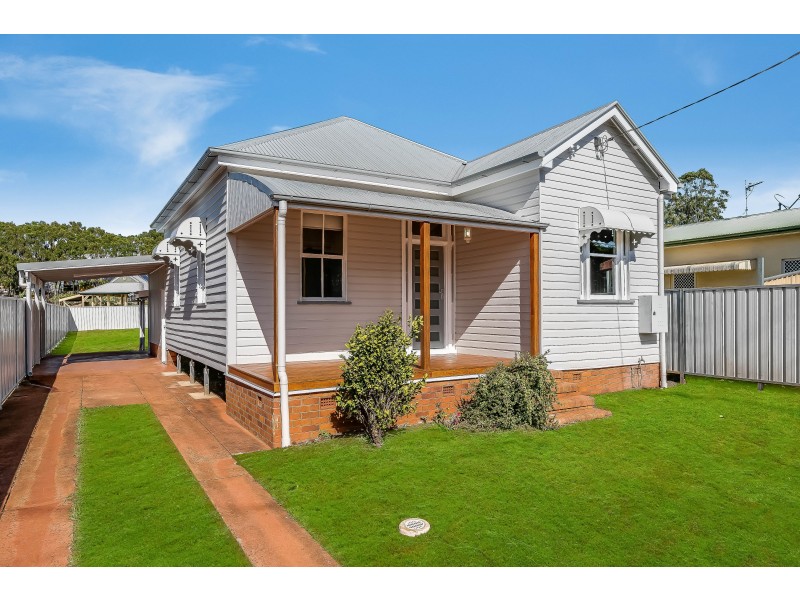 30 Goggs Street, Toowoomba City QLD 4350