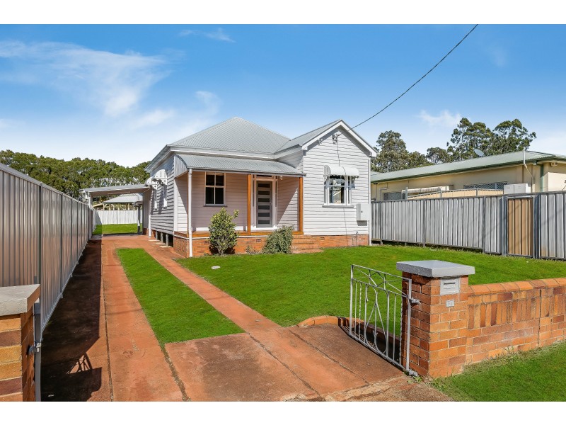 30 Goggs Street, Toowoomba City QLD 4350