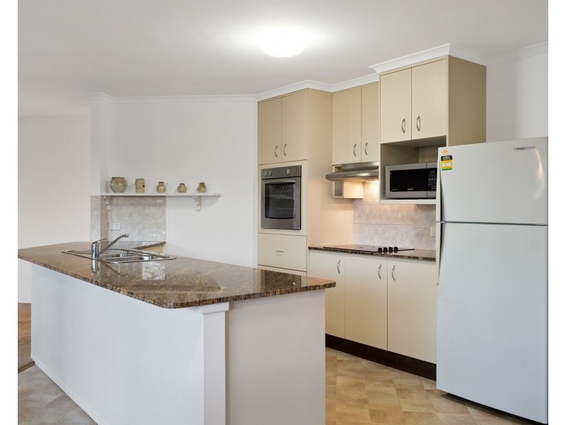12 Karyn Street, Centenary Heights QLD 4350
