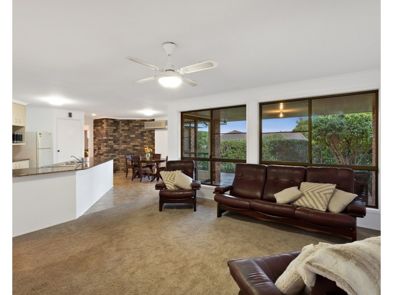 12 Karyn Street, Centenary Heights QLD 4350