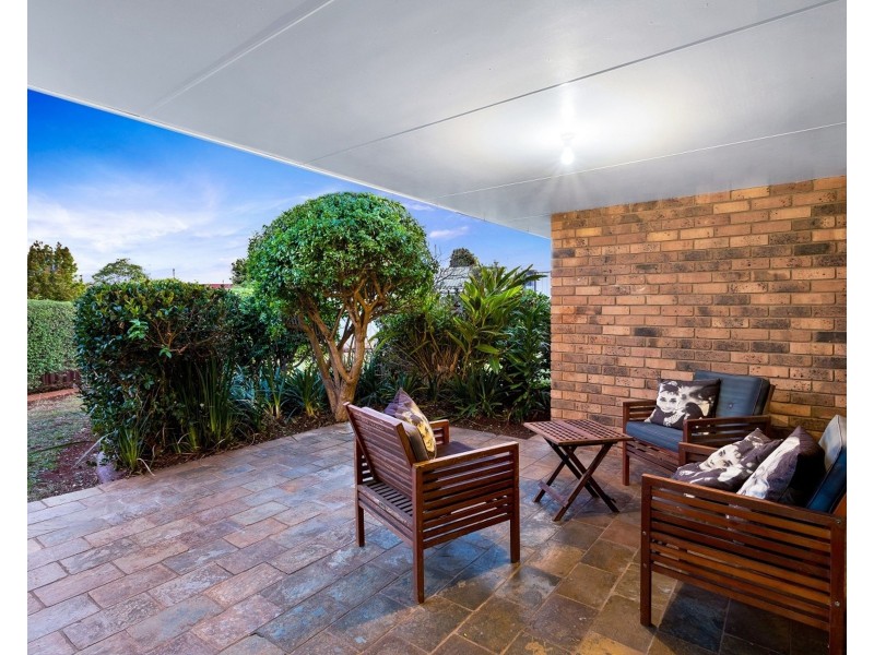 12 Karyn Street, Centenary Heights QLD 4350