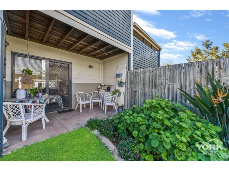 Kearneys Spring QLD 4350