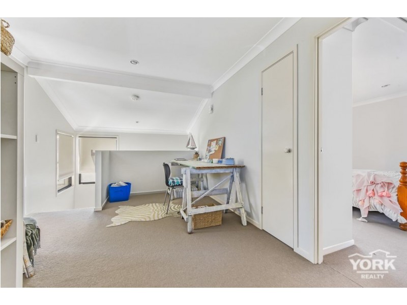 Kearneys Spring QLD 4350