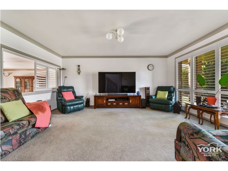 Centenary Heights QLD 4350