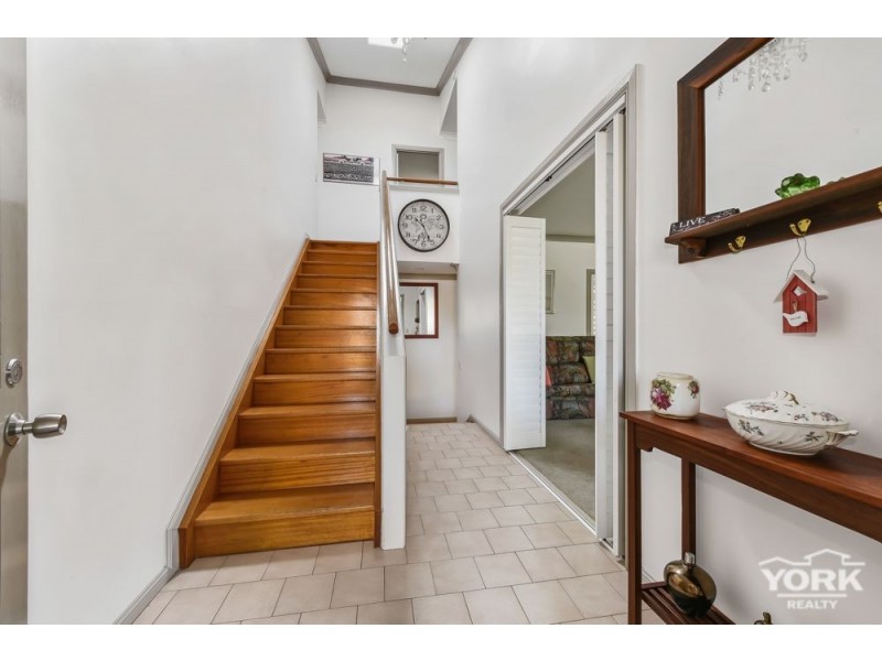 Centenary Heights QLD 4350