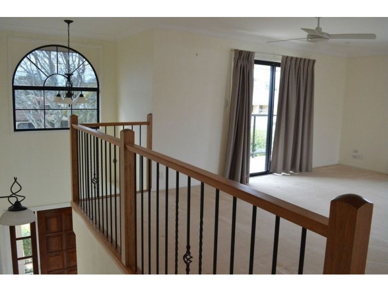 Centenary Heights QLD 4350