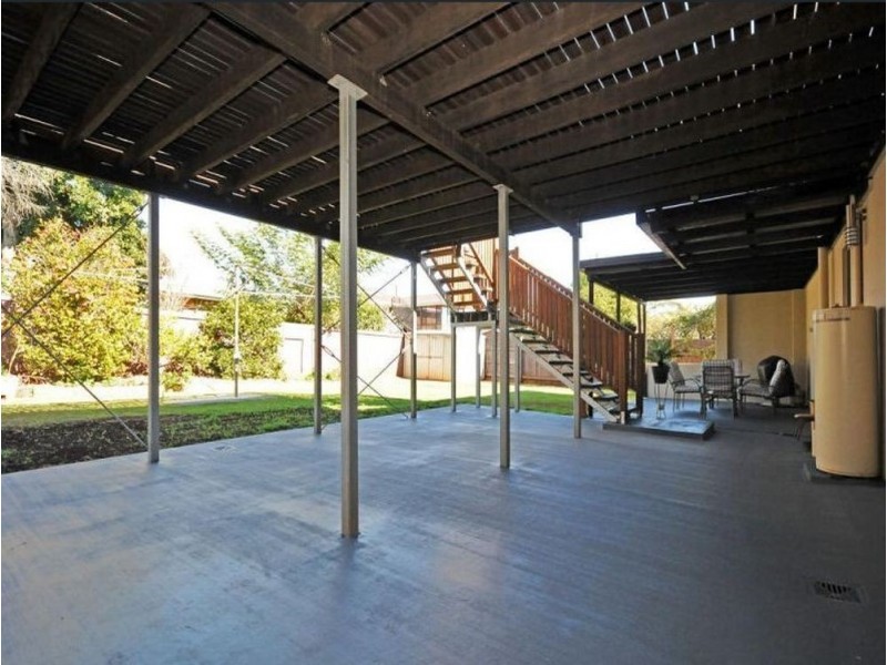 Centenary Heights QLD 4350