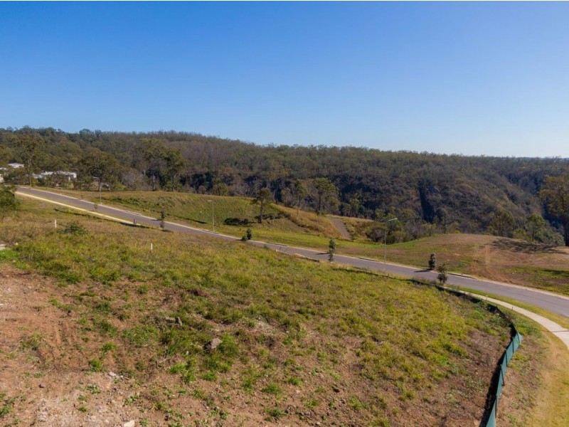 18-20 Saint Peters Close, Mount Lofty QLD 4350