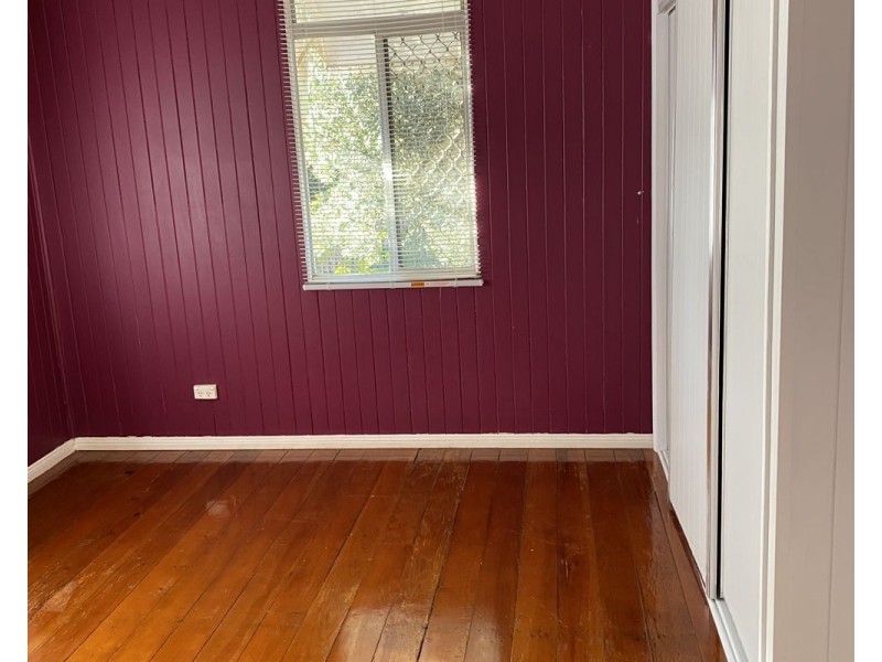 16 Allan Street, North Toowoomba QLD 4350