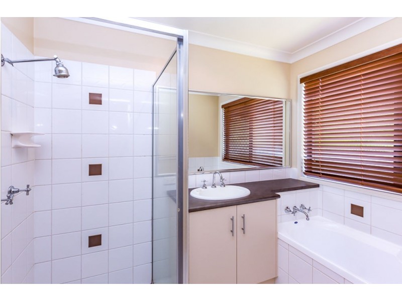 Kearneys Spring QLD 4350