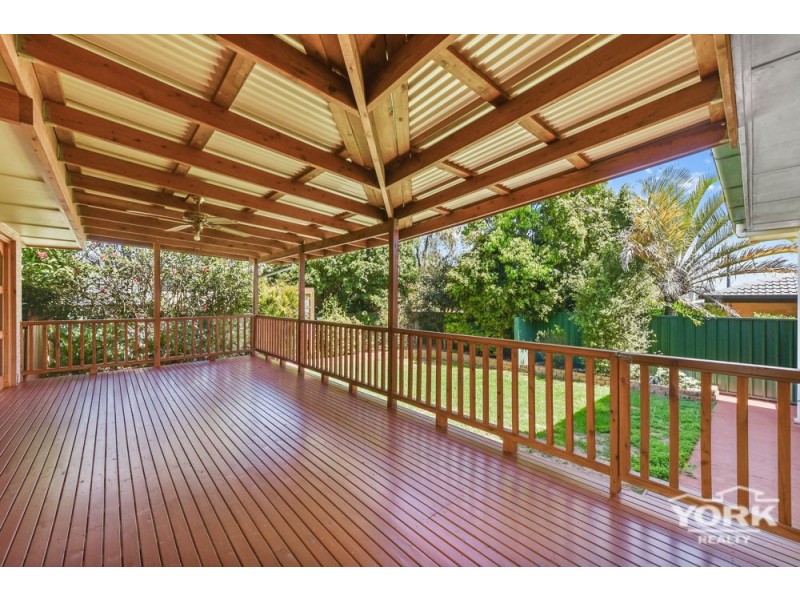 8 Girrawheen Street, Rangeville QLD 4350