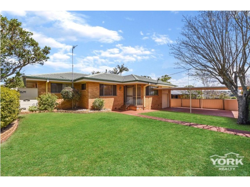 8 Girrawheen Street, Rangeville QLD 4350