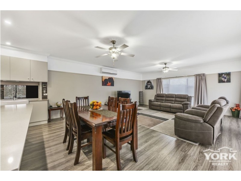 18 Samuel Avenue, Crows Nest QLD 4355