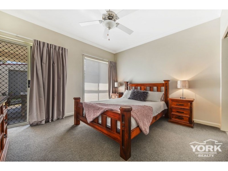 18 Samuel Avenue, Crows Nest QLD 4355