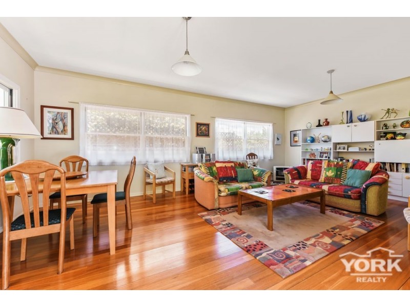 Mount Lofty QLD 4350