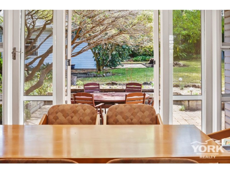 Mount Lofty QLD 4350