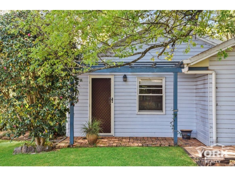 Mount Lofty QLD 4350