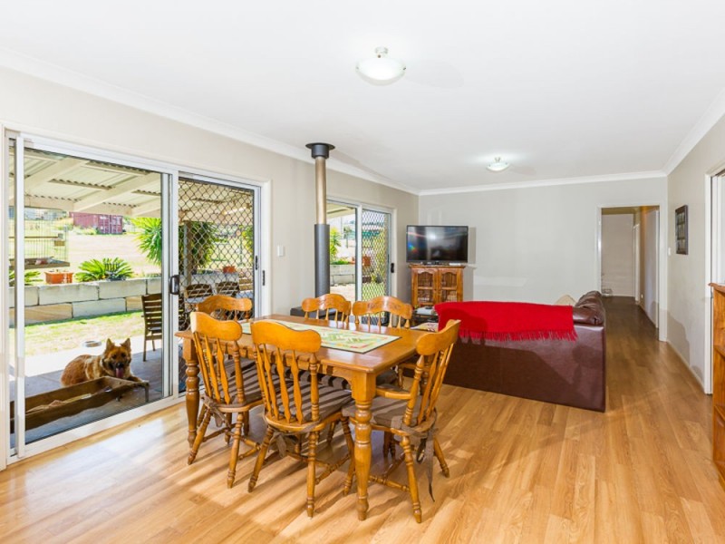 9 Commonwealth Crescent, Gowrie Junction QLD 4352