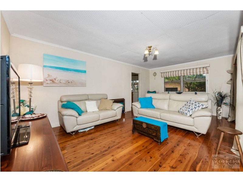 44 Tara Street, Wilsonton QLD 4350