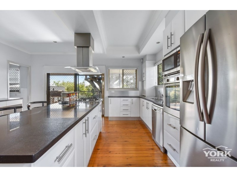 Centenary Heights QLD 4350