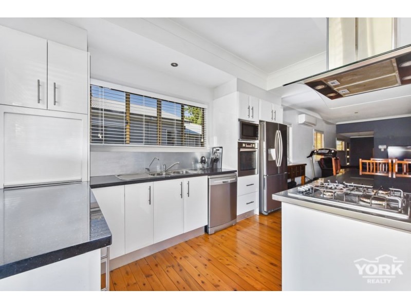 Centenary Heights QLD 4350