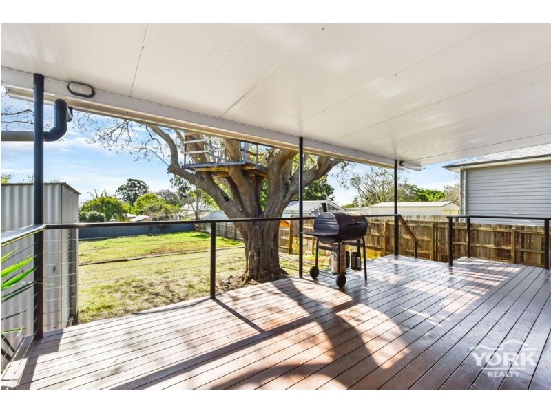 Centenary Heights QLD 4350