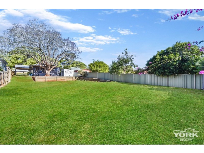 Centenary Heights QLD 4350