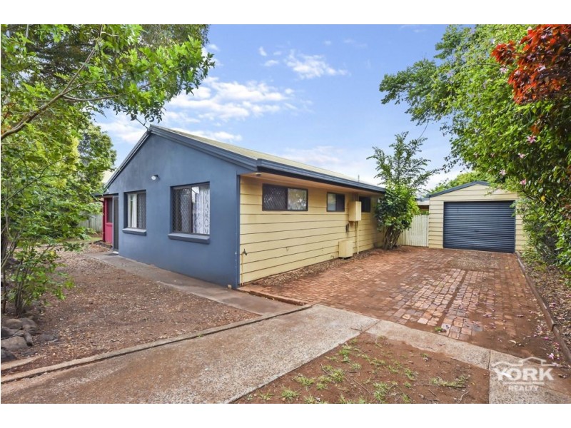 Kearneys Spring QLD 4350