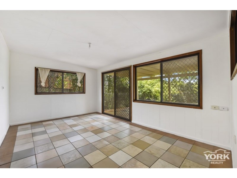 Kearneys Spring QLD 4350