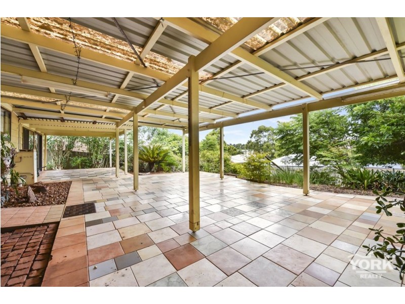 Kearneys Spring QLD 4350