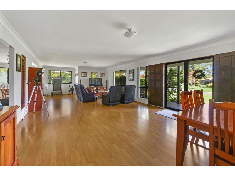 2 Ashley Court, Highfields QLD 4352