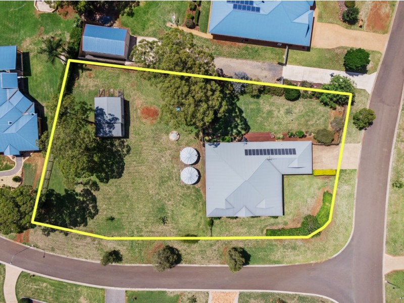 2 Ashley Court, Highfields QLD 4352