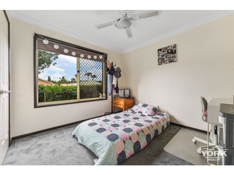 34 Wood Drive, Middle Ridge QLD 4350