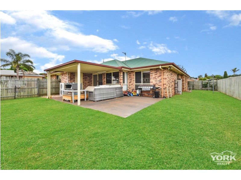 34 Wood Drive, Middle Ridge QLD 4350