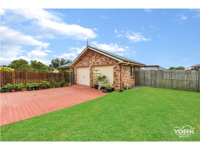 34 Wood Drive, Middle Ridge QLD 4350