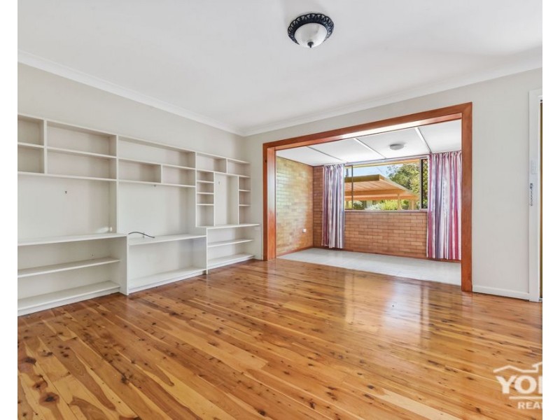 8 Girrawheen Street, Rangeville QLD 4350