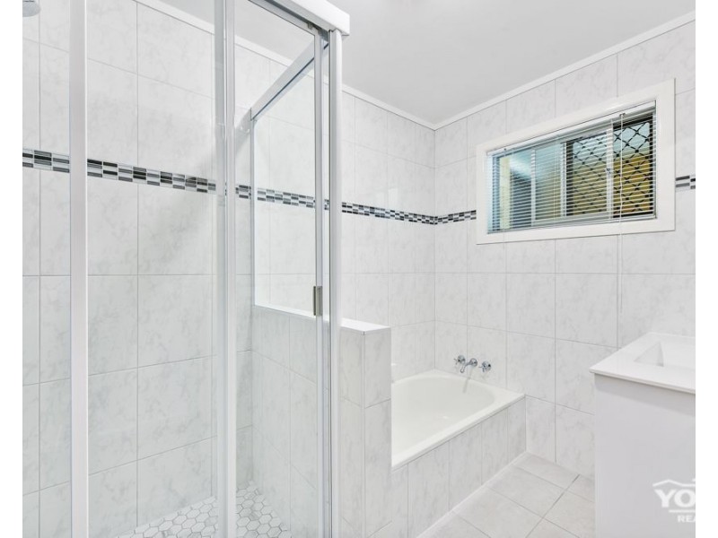8 Girrawheen Street, Rangeville QLD 4350