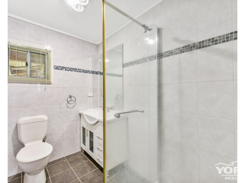 8 Girrawheen Street, Rangeville QLD 4350